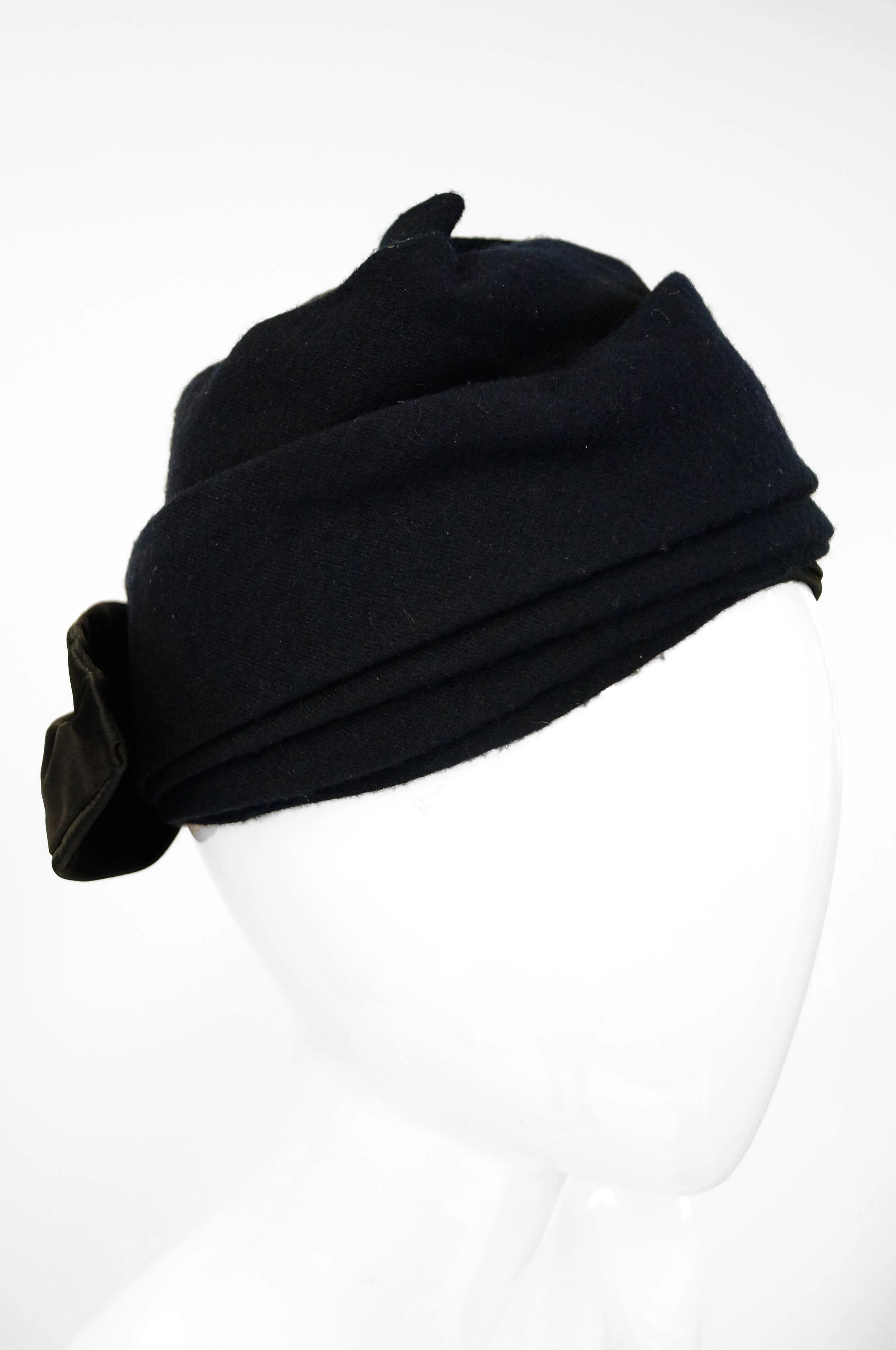 1950s Sally Victor Black Wool Bow Turban