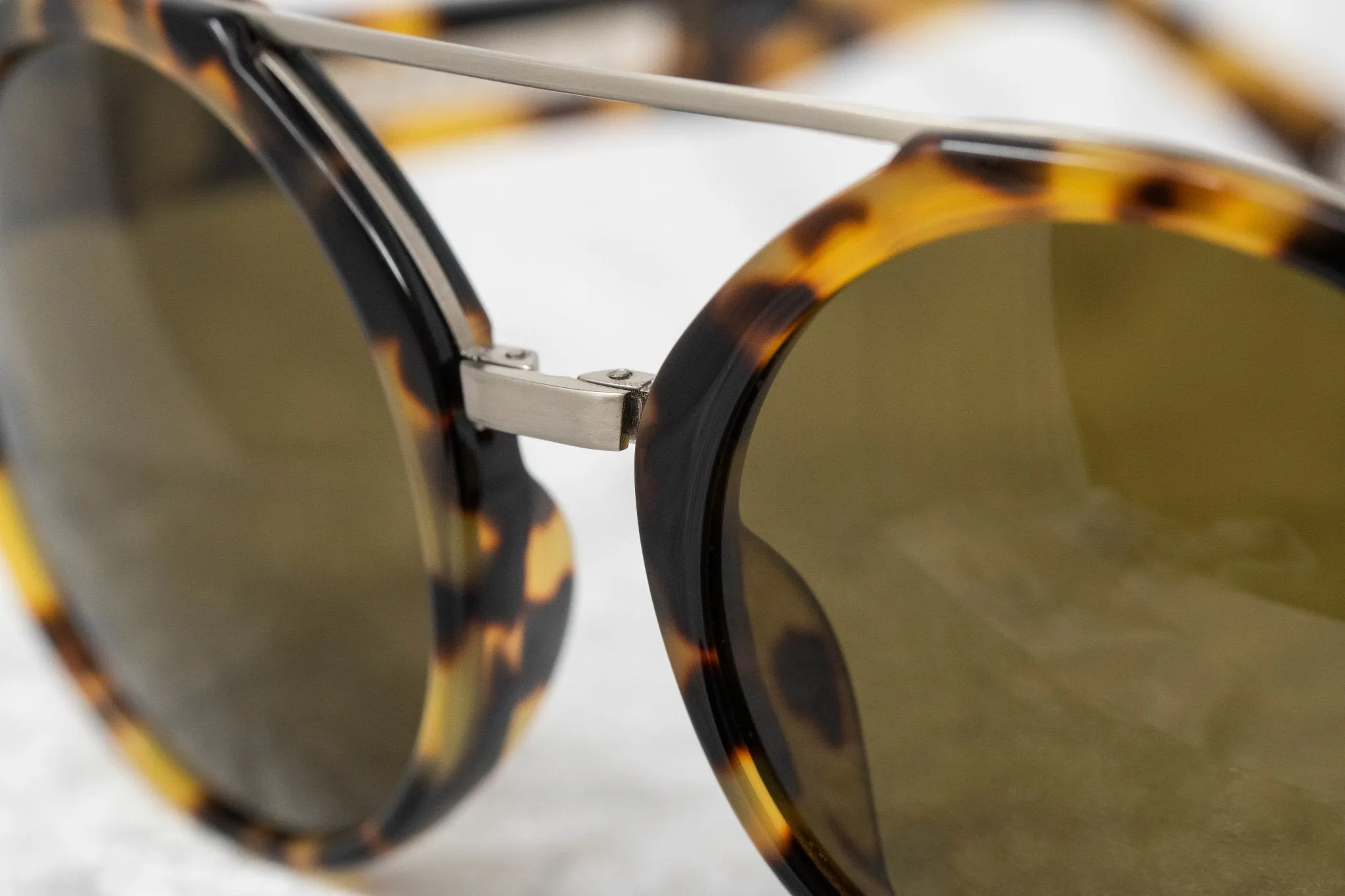 Ann Demeulemeester Sunglasses Round Tortoise Shell Titanium with Brown AD45C2SUN