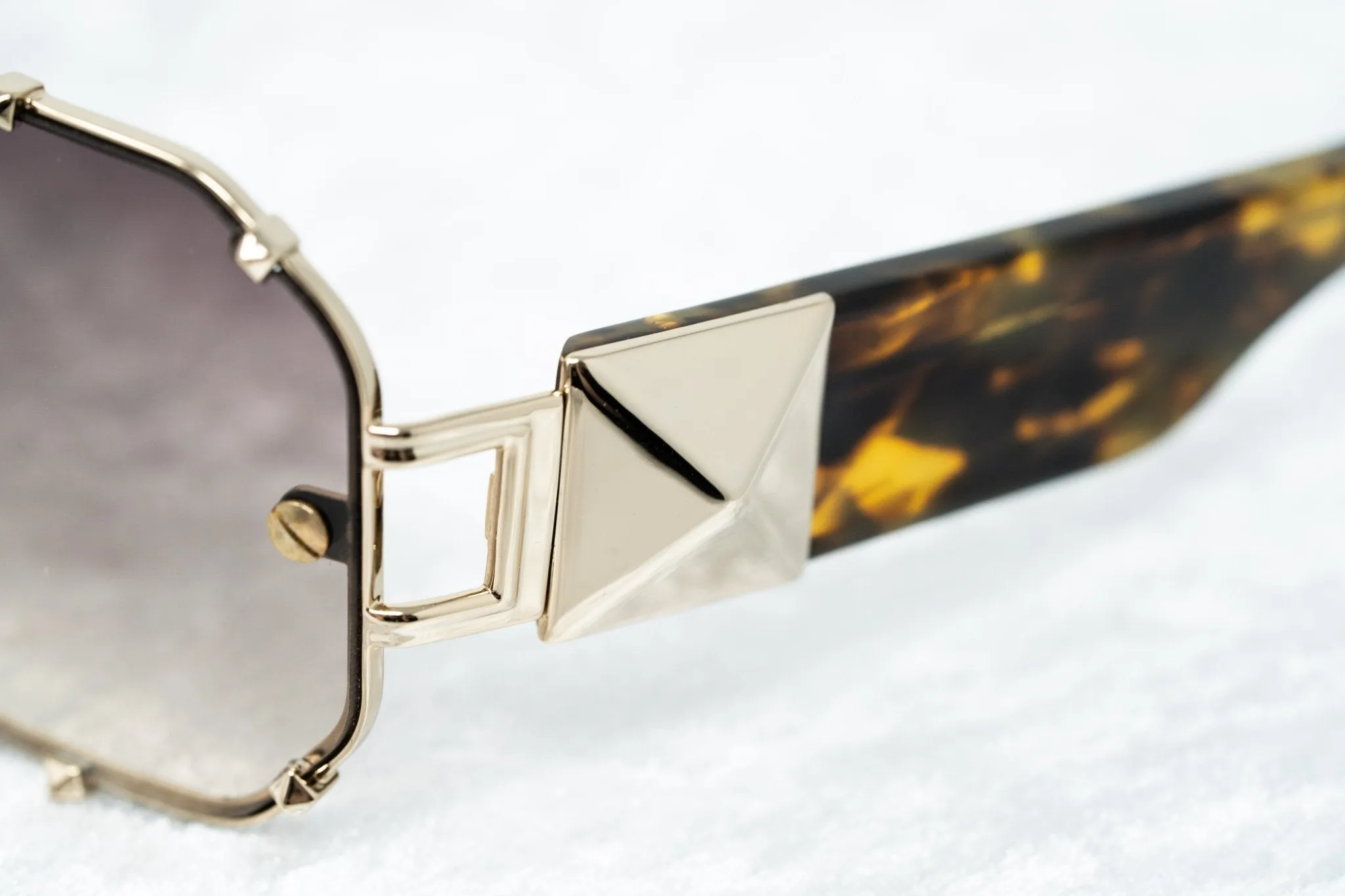 Giles Deacon Sunglasses Shield Tortoise Shell and Brown