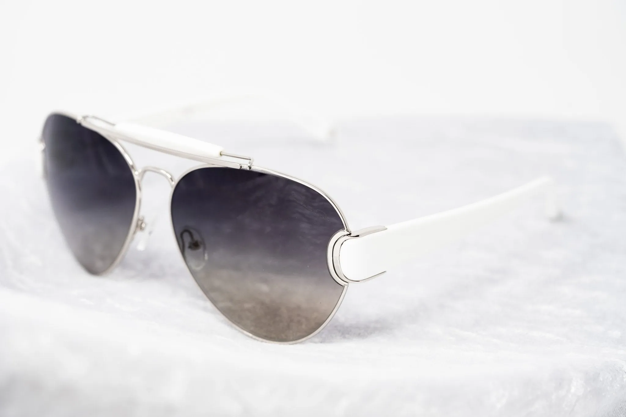 Oscar De La Renta Sunglasses Oversized Silver and Dark Grey